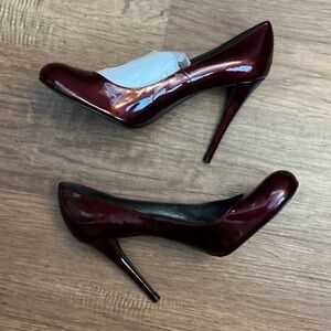 Stuart Weitzman Burgundy Patent Leather Pumps – Women’s 8.5